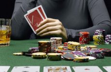 choi poker Vua của các loại bài danh bai truc tuyen HappyLuke casino online