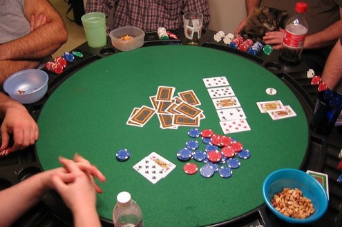 choi poker Vua của các loại bài danh bai truc tuyen HappyLuke casino online